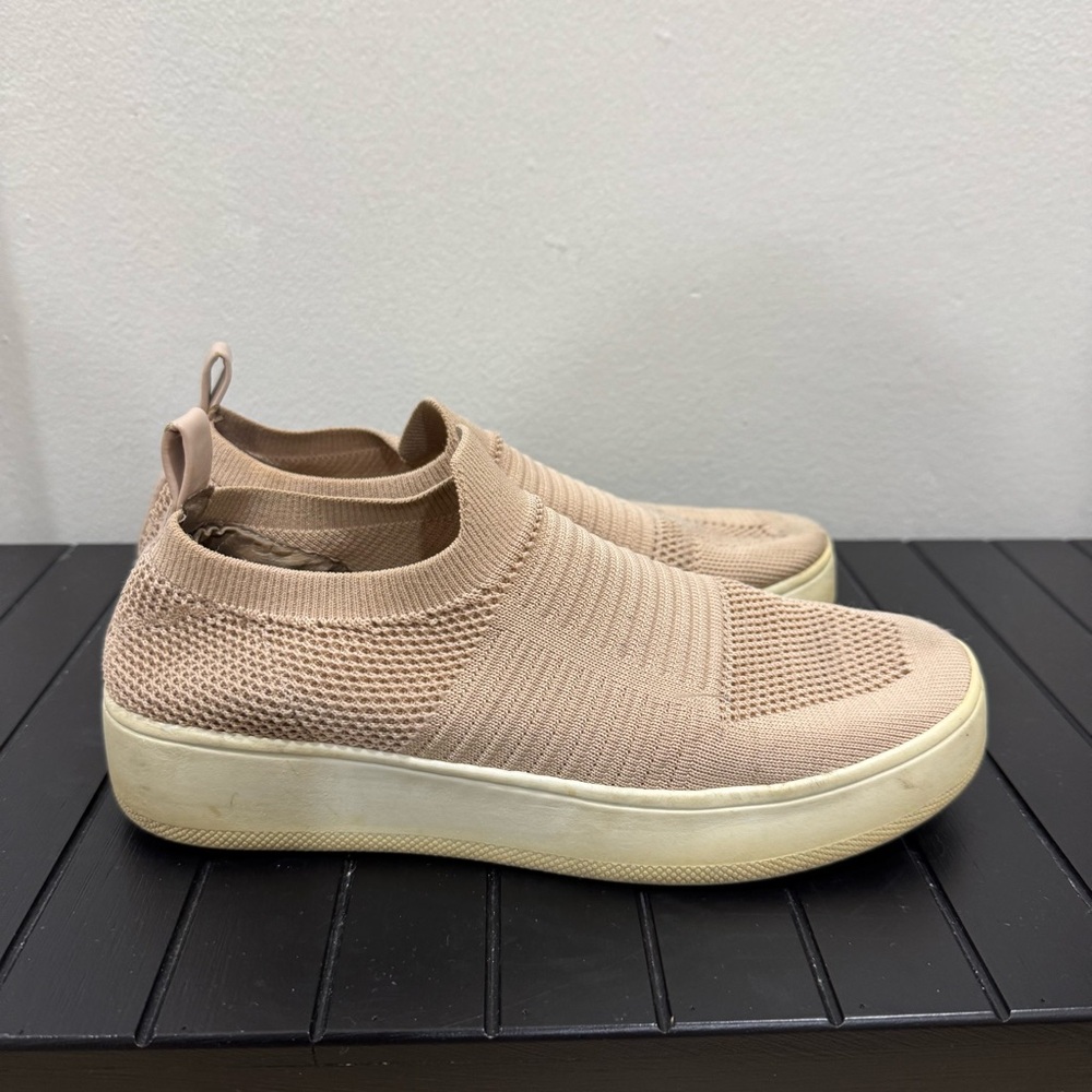 Steve Madden Beige Knitted Sneakers Women Size 7.5